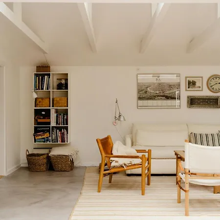 Holiday home Smukt Lysindfald Og Fred Taet Ved Vandet